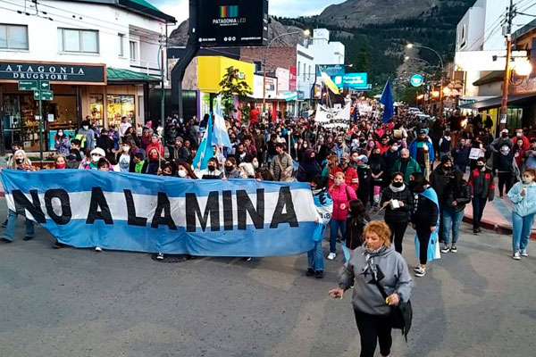 En Chubut dan marcha atras al proyecto megaminero