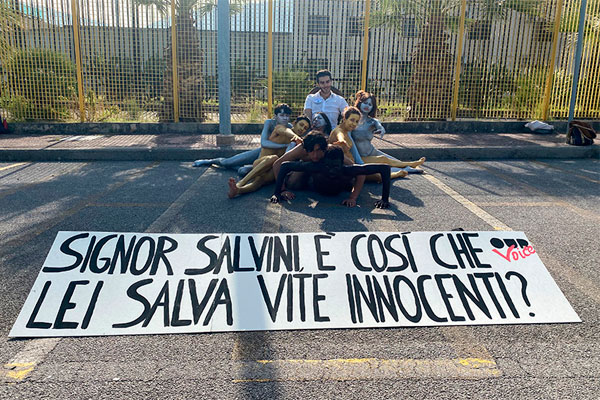 Senor Salvini es asi como salva vidas inocentes