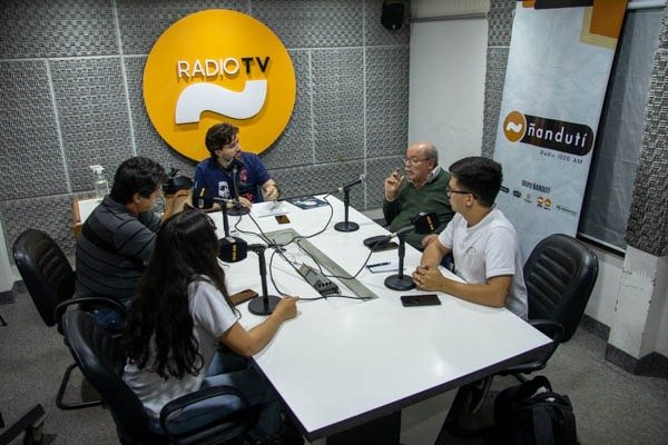 En radio Nanduti de Paraguay 2
