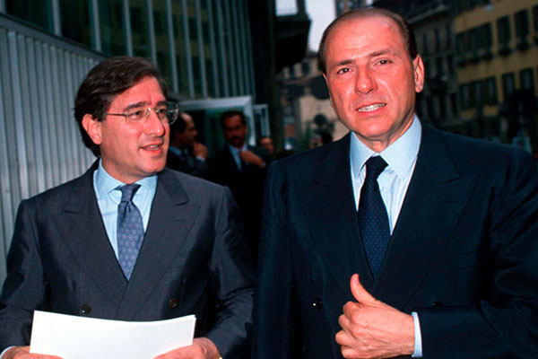 Murio Silvio Berlusconi 3